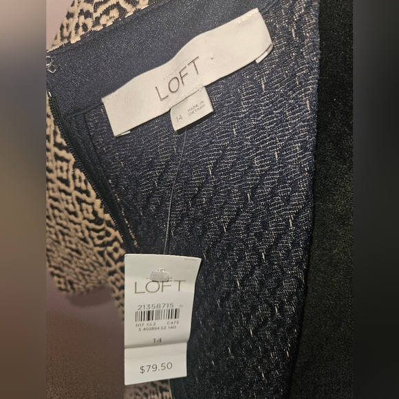 LOFT Beige & Navy Blue Geometric Patterned Ruffle Dress - Size 14 NWT - Picture 7 of 8